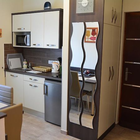Bodza Apartmanok Егер Екстериор снимка