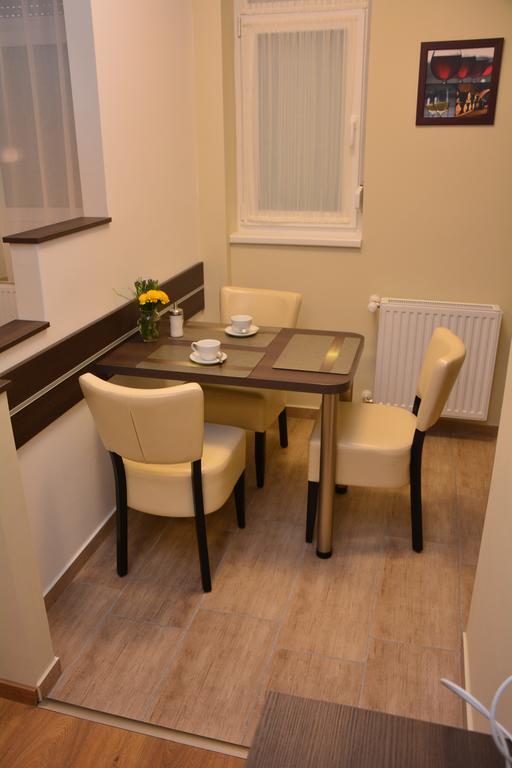 Bodza Apartmanok Егер Екстериор снимка